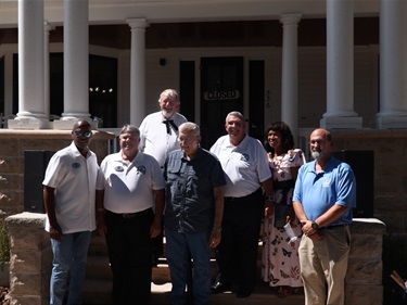 City Commission, Clifford family decedents and City Manger at Clifford House grand opening
