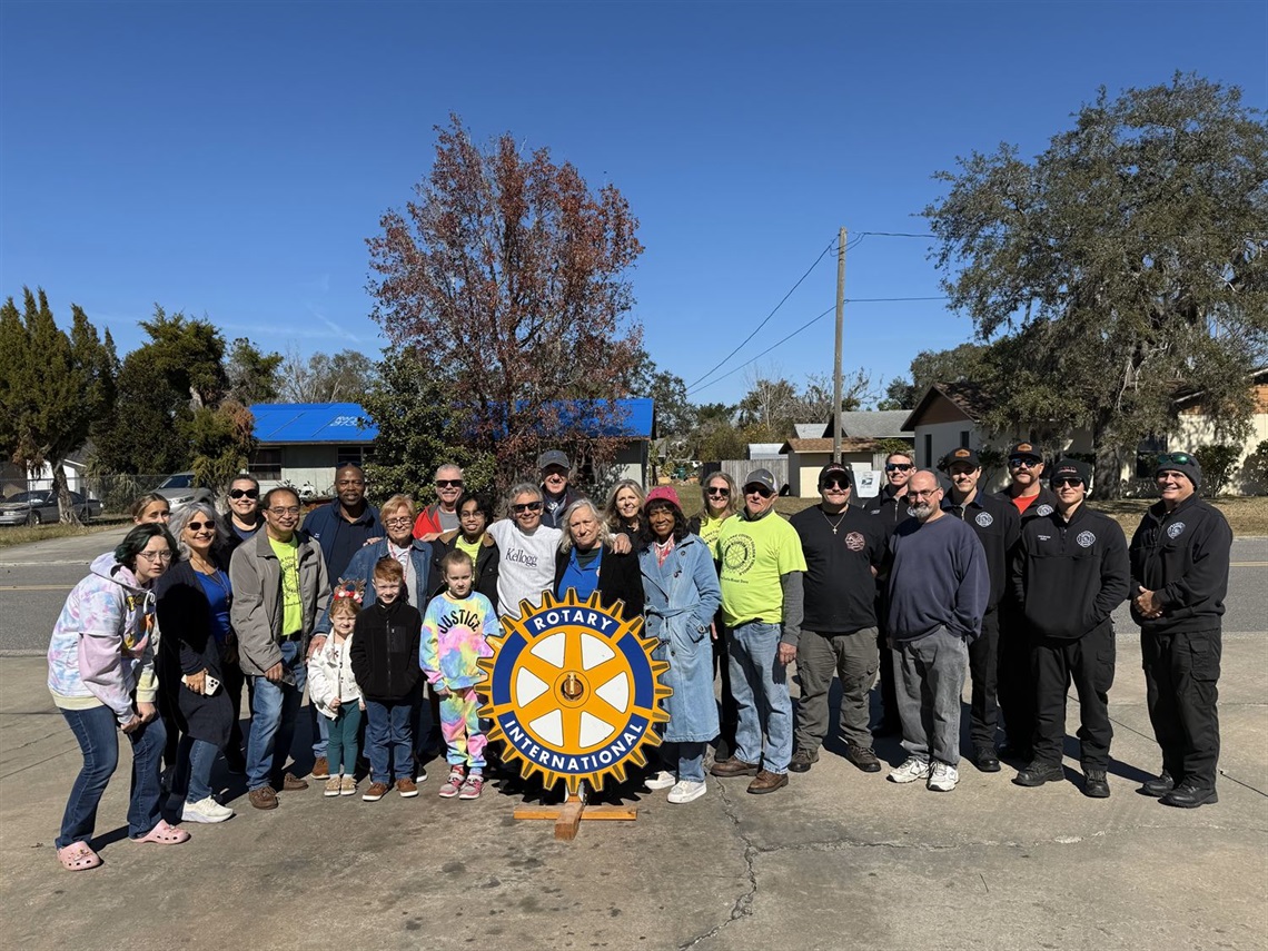 City of Eustis at the Tri-City Food Drive Challenge 